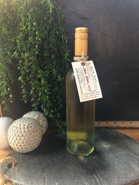 Blue Mini Sav Blanc (750ml)