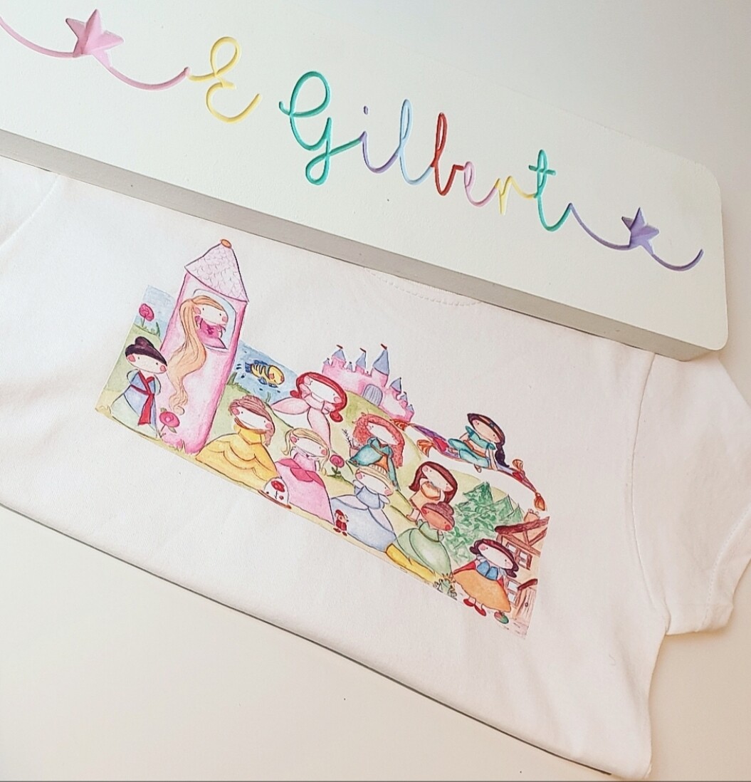 SALE All the princesses t shirt