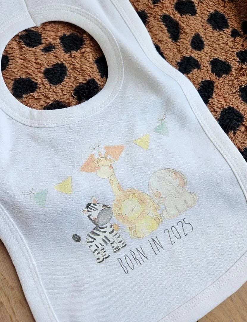 New baby bib, born in 2025 bib