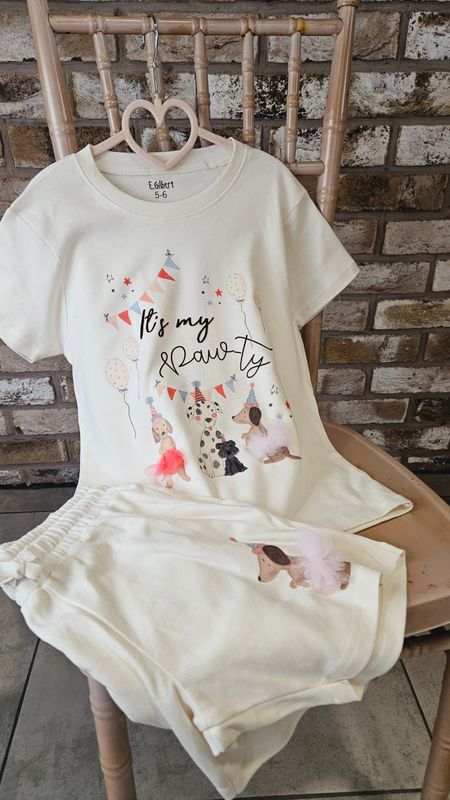 Personalised puppy tshirt and shorts