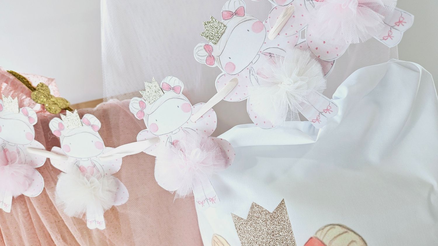 Fairy Bunting Fairy Bunting