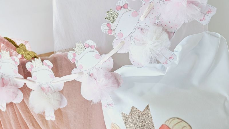 Fairy Bunting