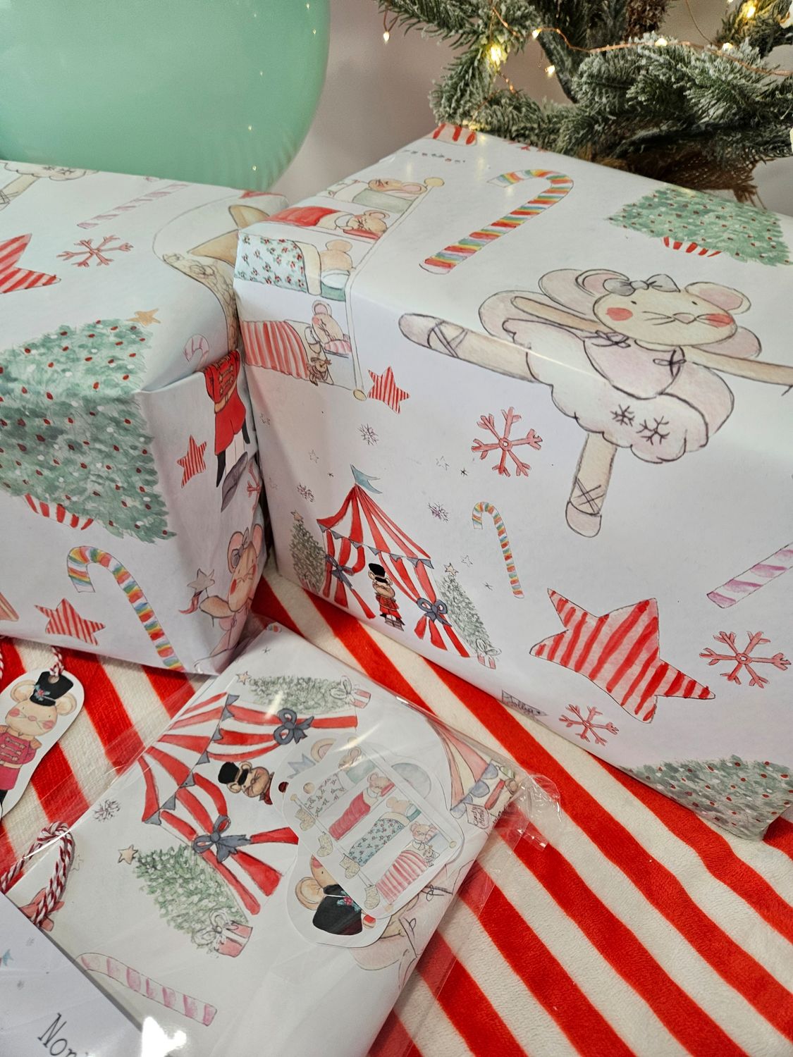North pole Circus gift wrap
