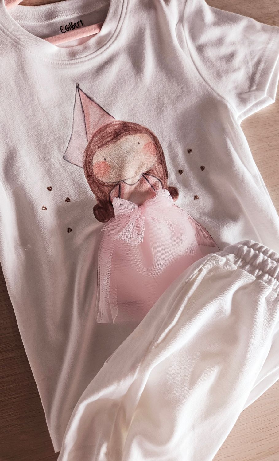 1 to 2 years brunette princess shorts and tshirt set