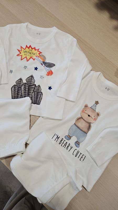 2 x 6 to 12 months pjs 2 x 6 to 12 months pjs