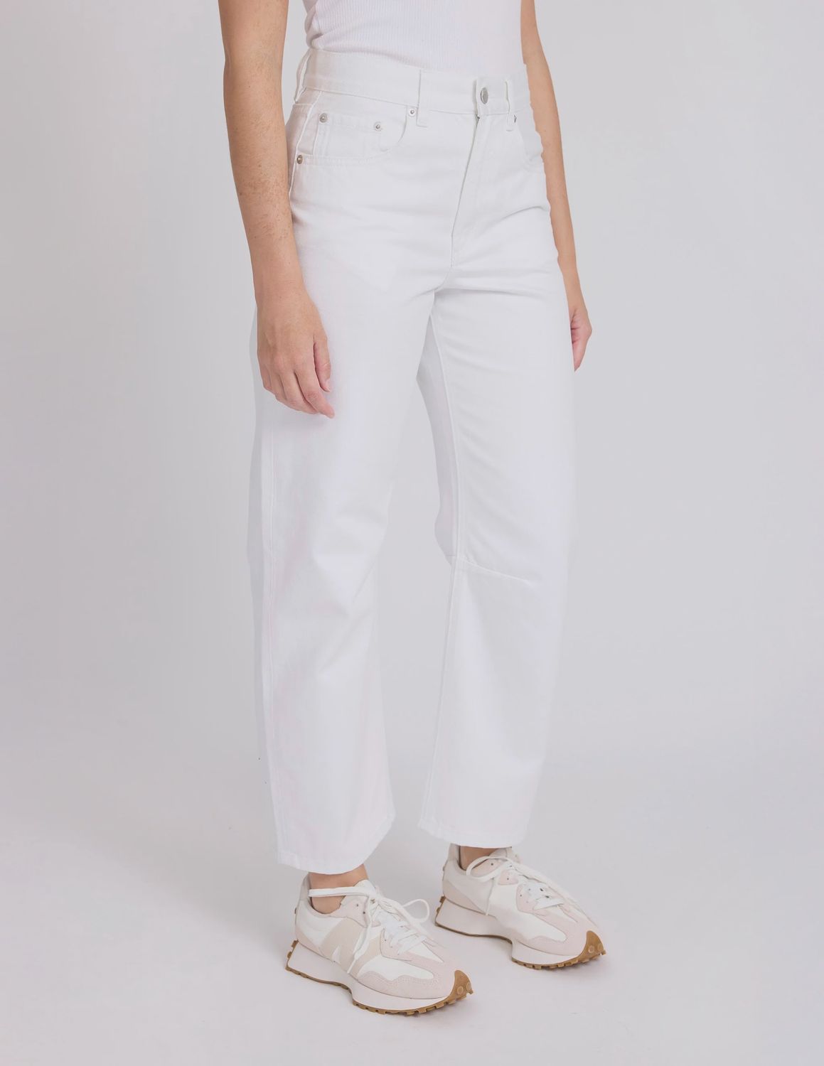 Carson Barrel Jean - White