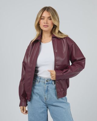 Nina Bomber