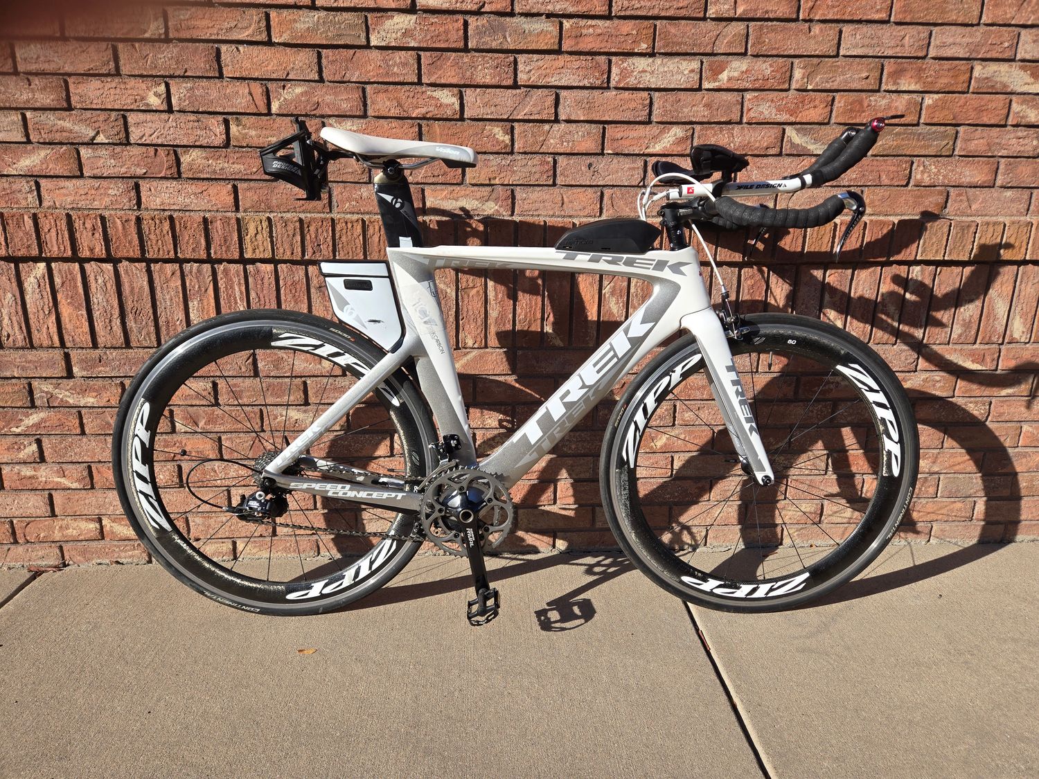 White and Grey Trek Speed Concept, LG, (56cm)