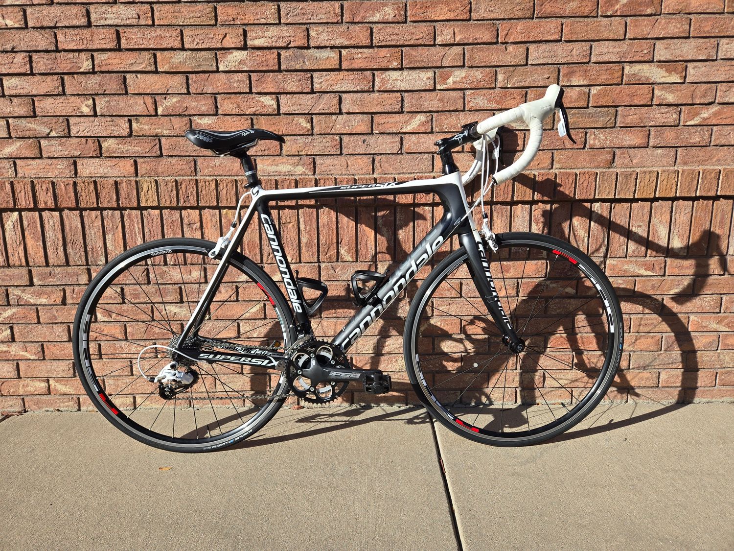 Black and White Cannondale Super Six, LG, (58cm)