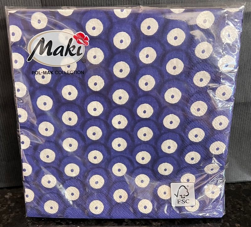 dinner napkins (dot to dot)