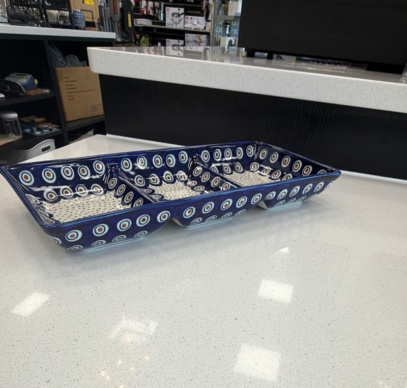 3 section divided dish (peacock dot)