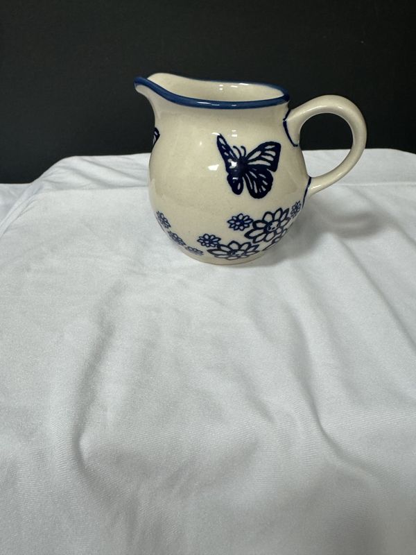 6.5 oz Creamer (Butterfly Garden)