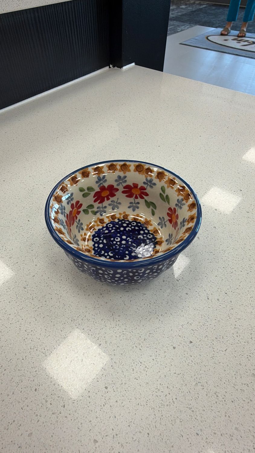3.5" round bowl (red daisy daze)