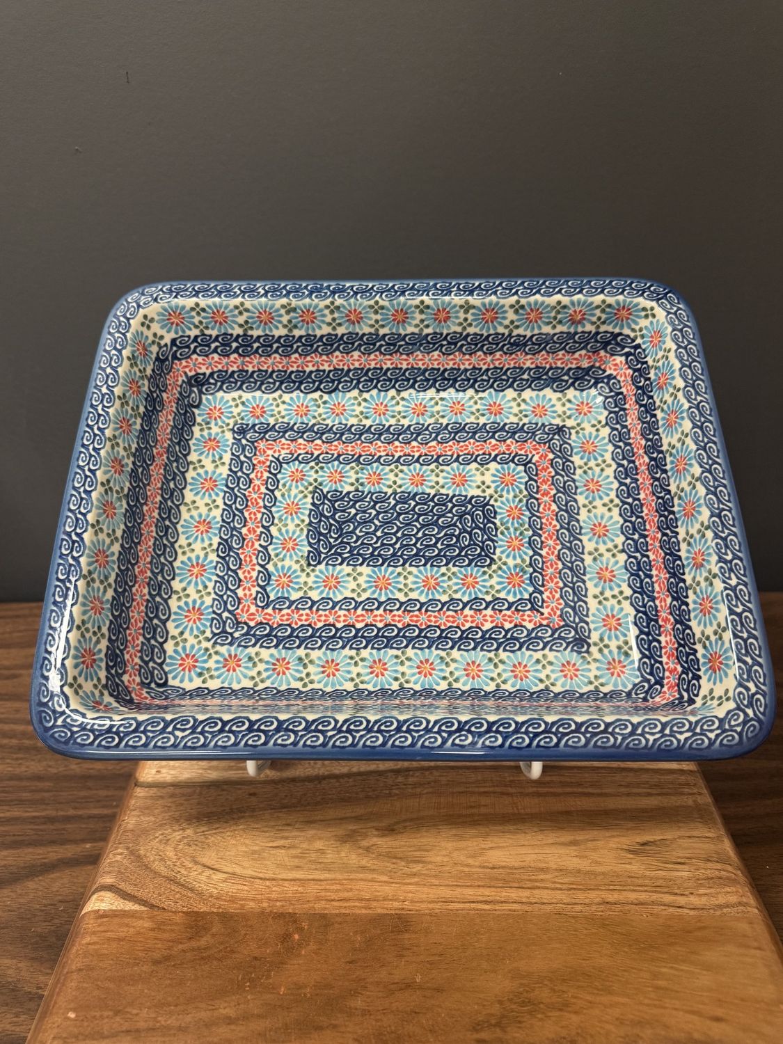 10.25in x 12.5in rectangular baking dish (Daisy Waves)