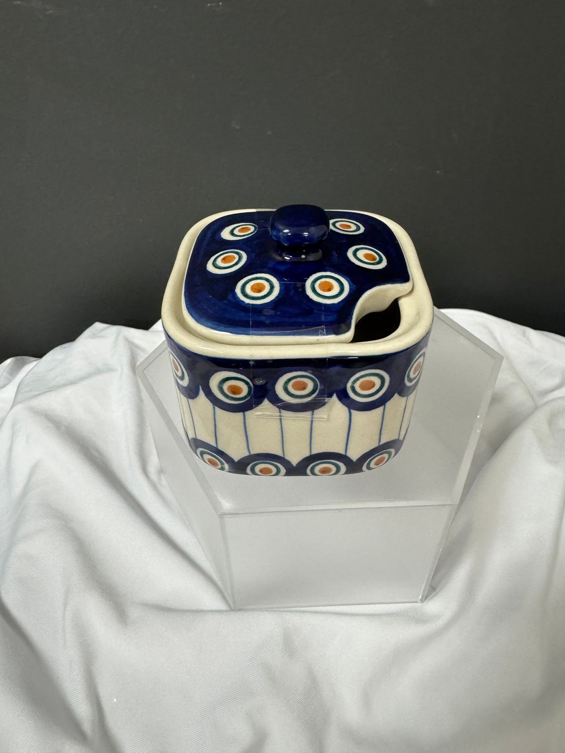 3.5in square sugar bowl (peacock in line)