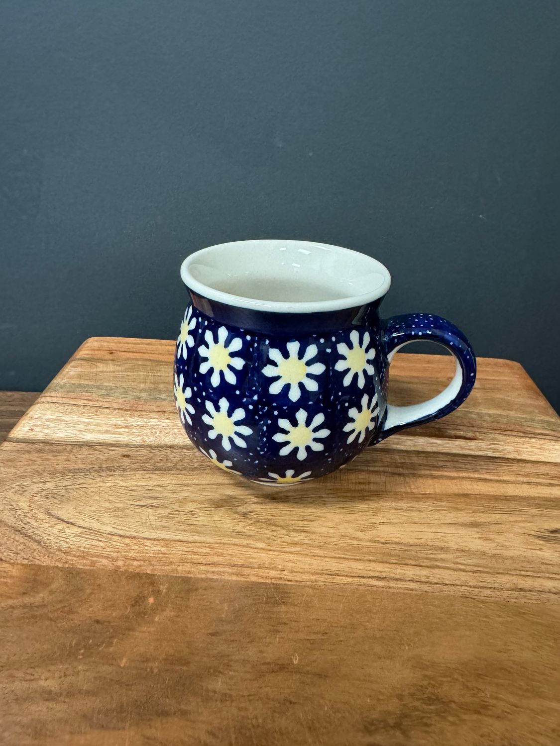 10oz medium belly mug (mornin' daisy)