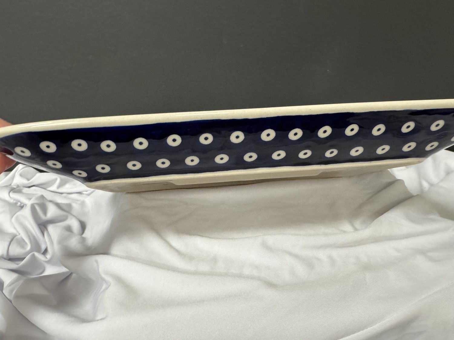 14" x 8" Rectangular Platter (Berry Dot)