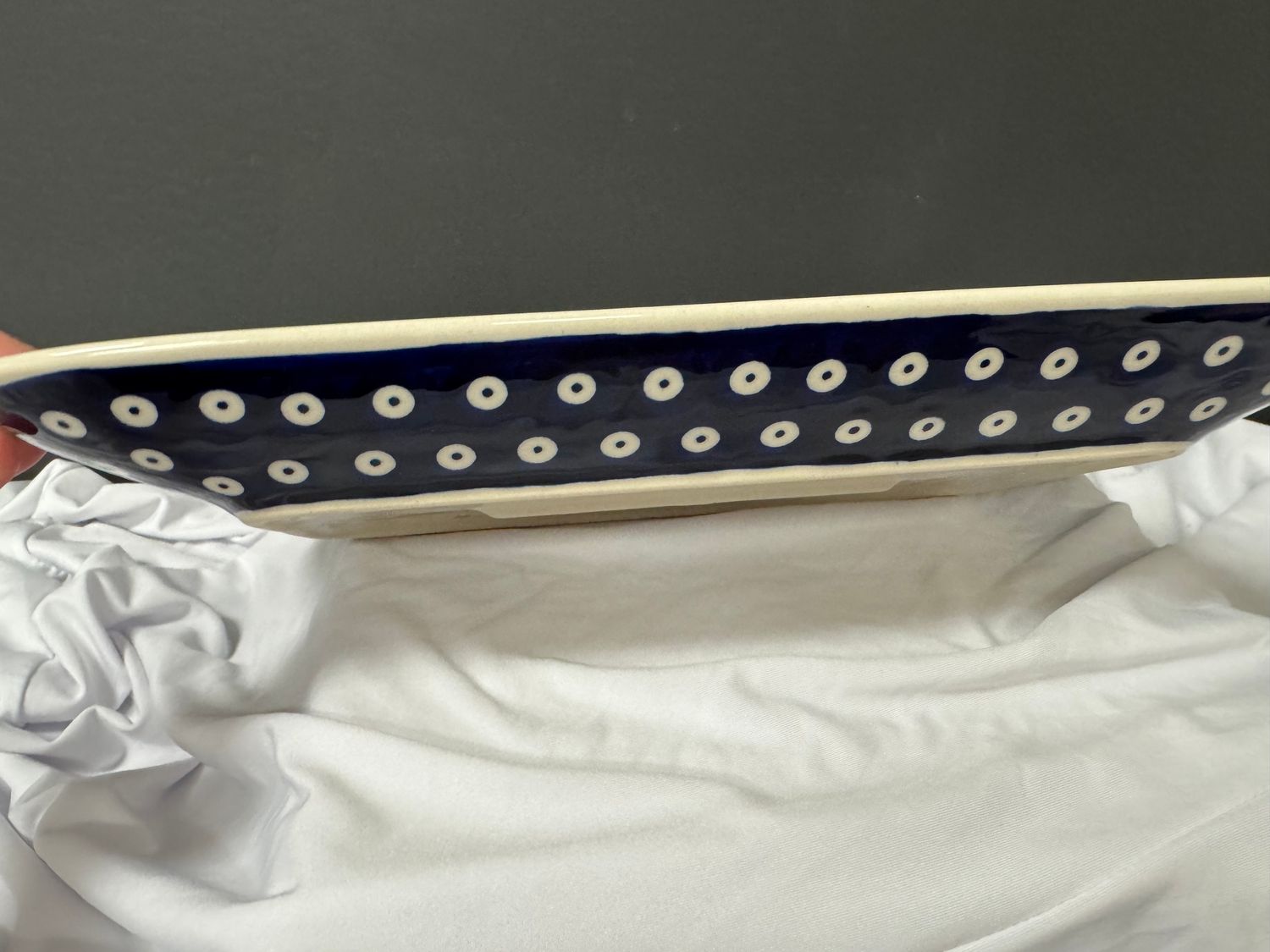 14" x 8" Rectangular Platter (Berry Dot)