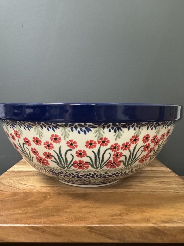 11" Round bowl (Red Aster)