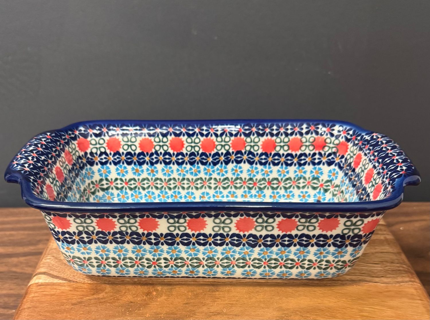 11.25in x 5.75in large bread baker (Pom-Pom Flower)