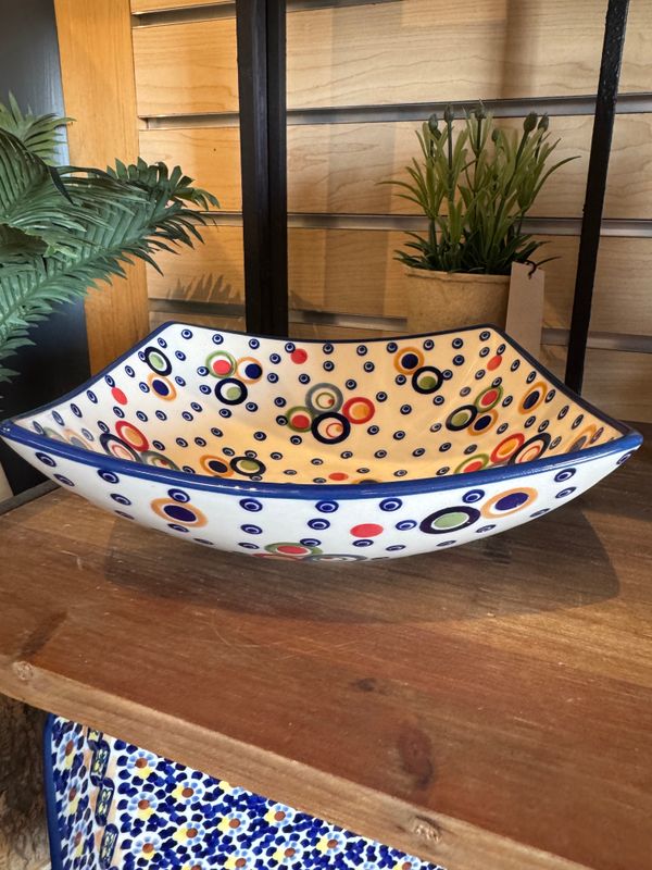 7.75" med square nut bowl (Bubble Machine)