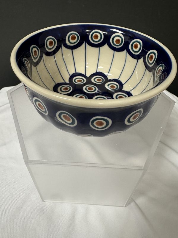 4.5" round bowl (peacock in line)