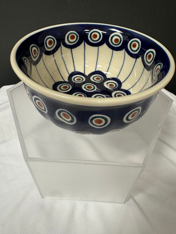 4.5" round bowl (peacock in line)