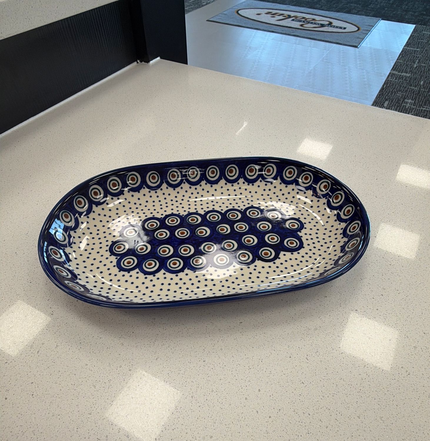 7x11" oval roaster (peacock dot)