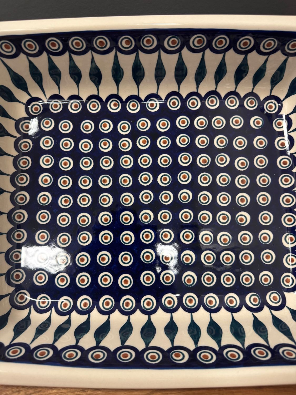 11in x 14in baker lasagna pan (peacock)