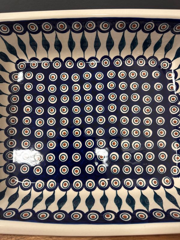 11in x 14in baker lasagna pan (peacock)