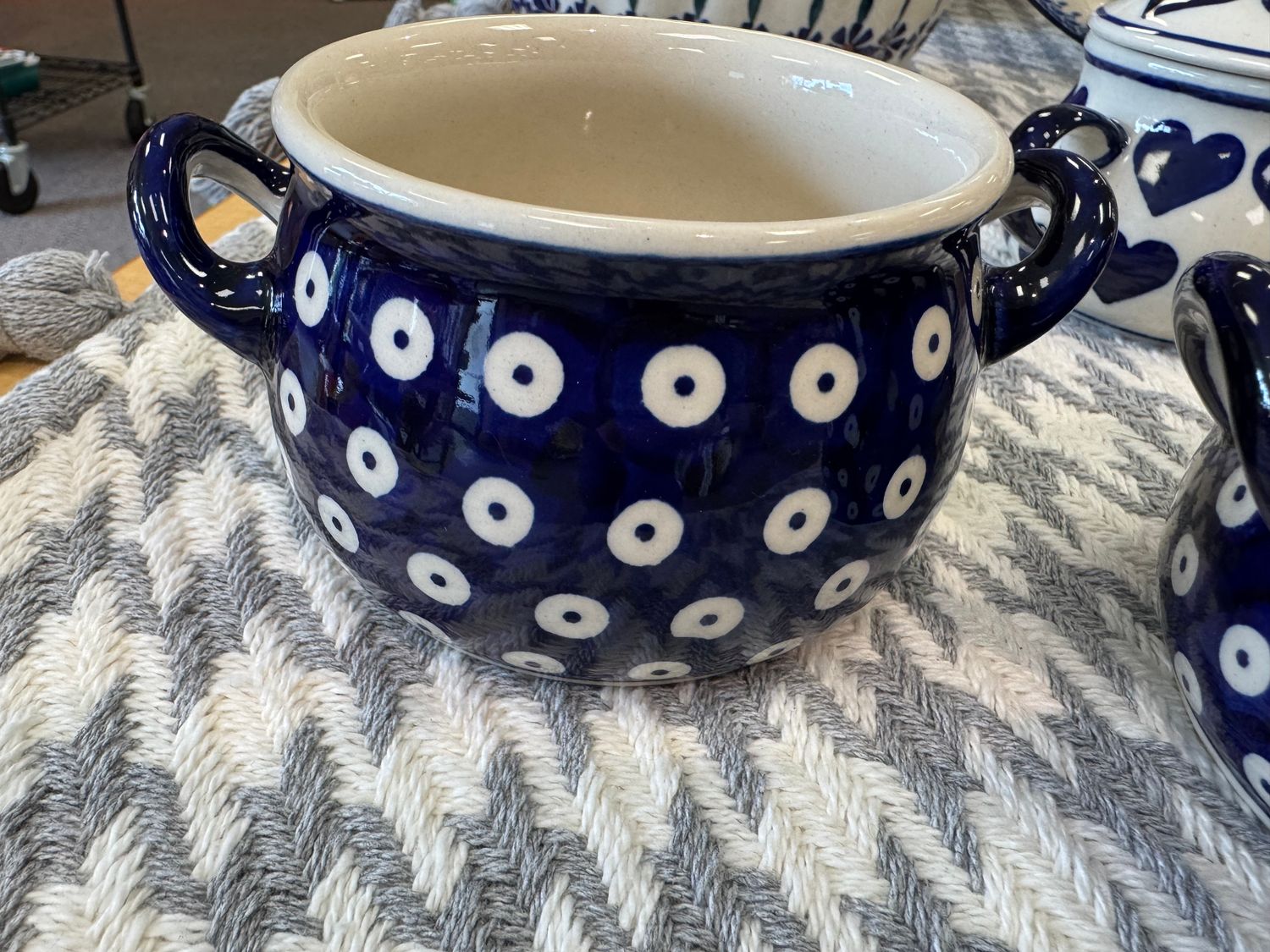 14oz individual soup tureen "Dot to Dot"