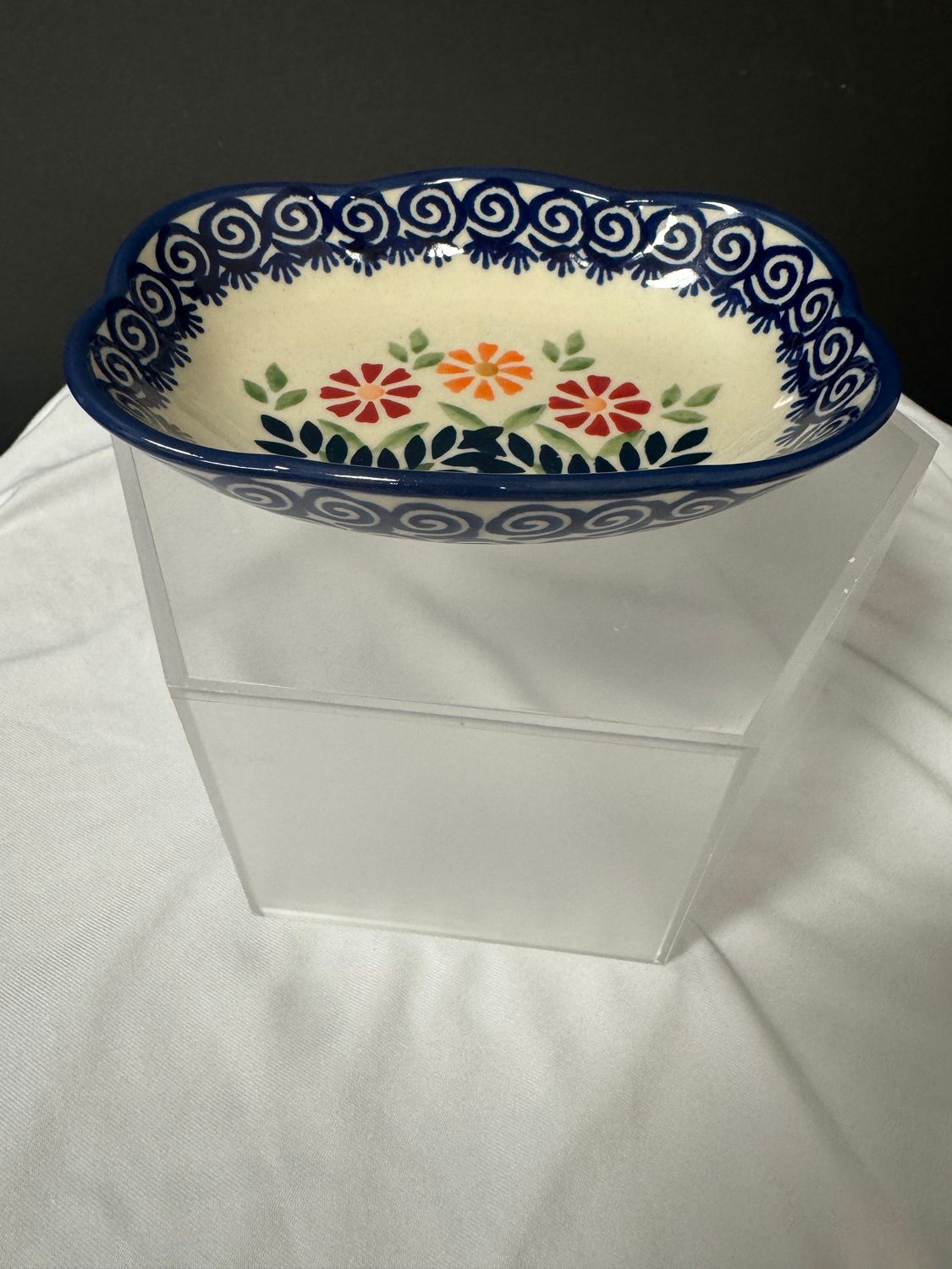 3.5" x 5" Small Cloud Dish (Flower Power)