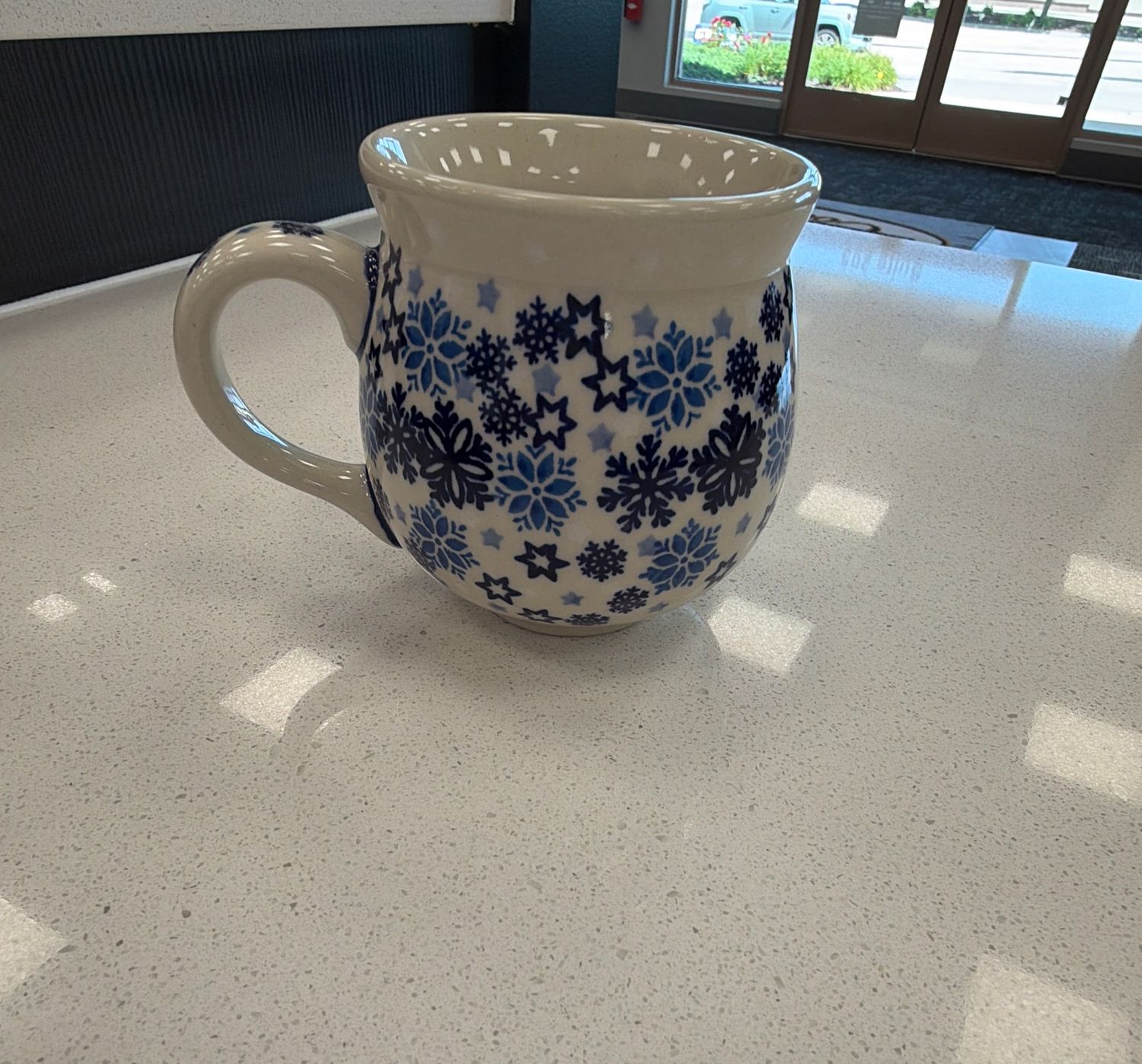 10oz med belly mug (snowstorm)