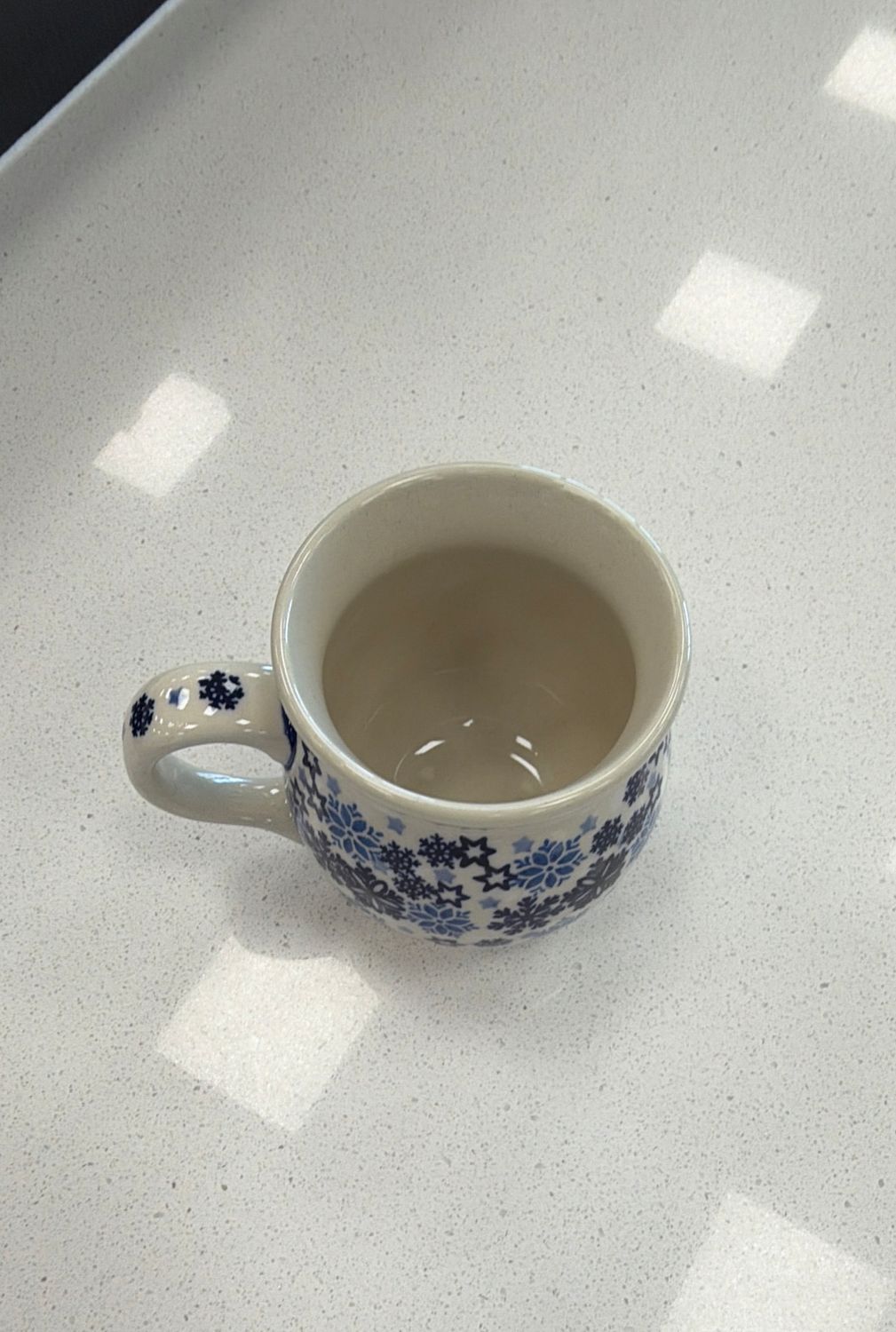 10oz med belly mug (snowstorm)