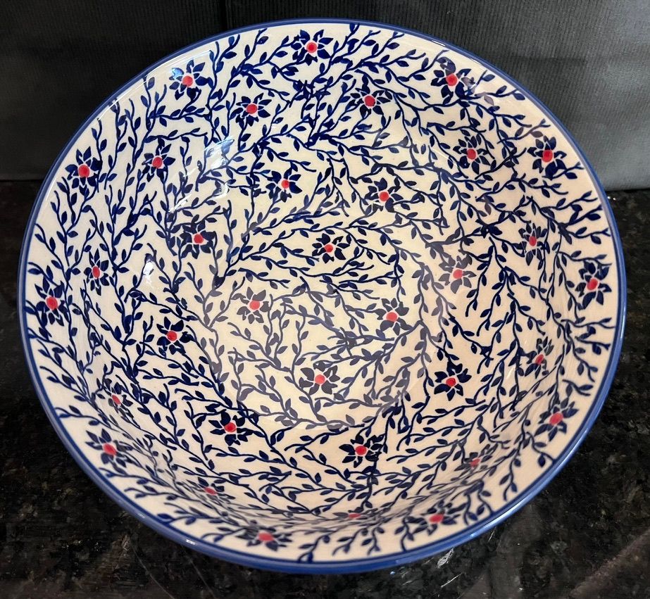 8.5" round bowl (blue canopy)
