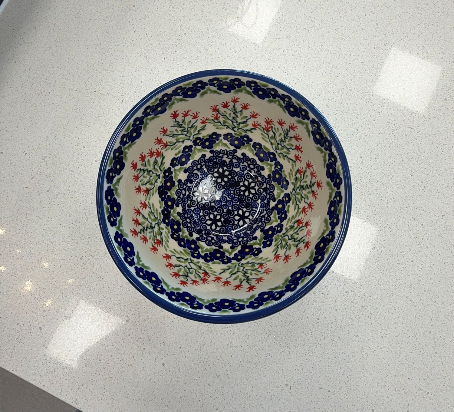 5.5" fancy round bowl (burning thistle)