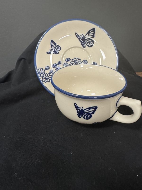 10oz Canadian Mug and saucer (butterfly garden)