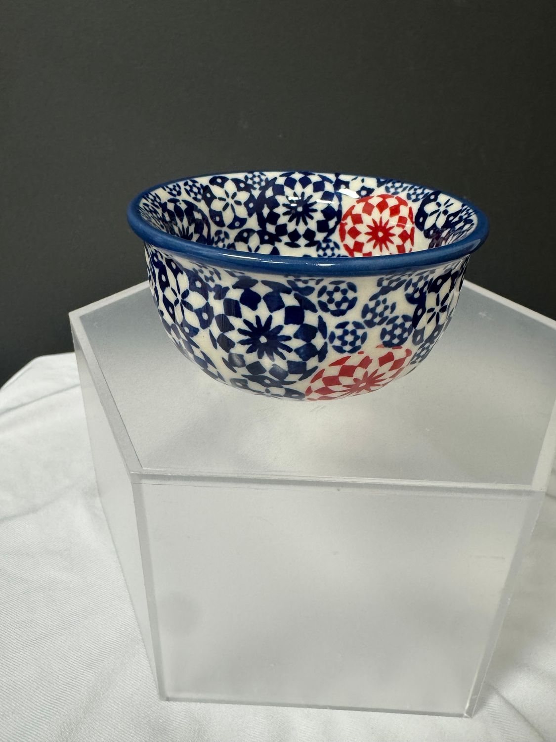 3.5" round bowl (one of a kind)