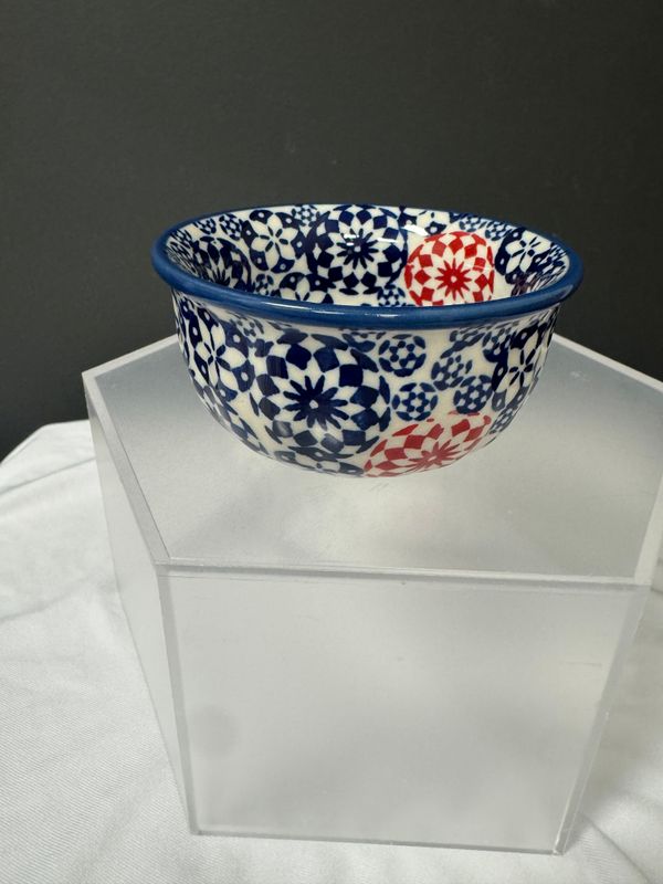 3.5" round bowl (one of a kind)