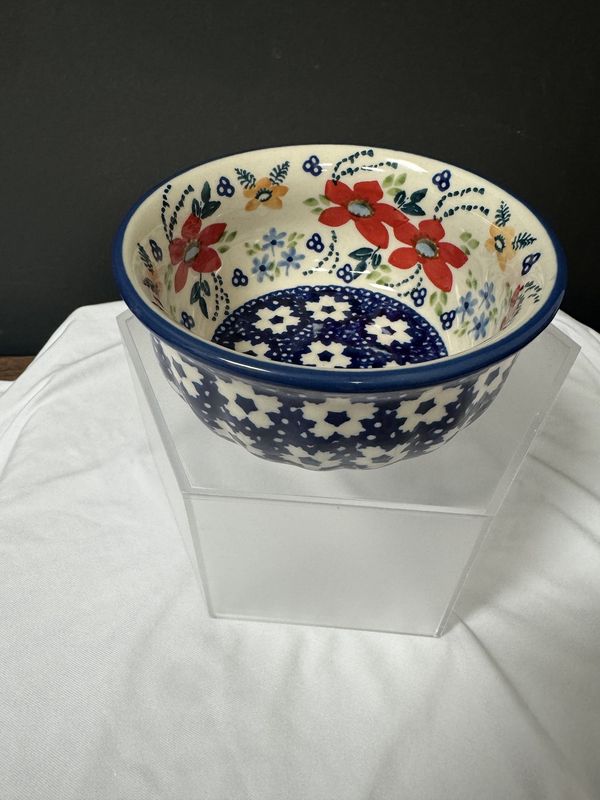 4.5" bowl (bold red blossoms)