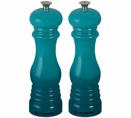Set of 2 Classic Salt &amp; Pepper mills (caribbean) (reg. $75)