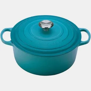 7.25 qt. Signature Round dutch oven (caribbean)