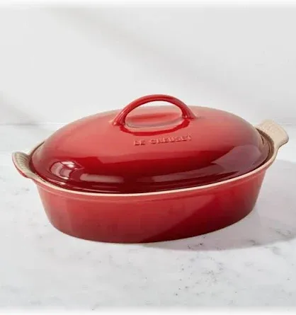 Heritage Oval Dish w/lid 4Qt (cerise)