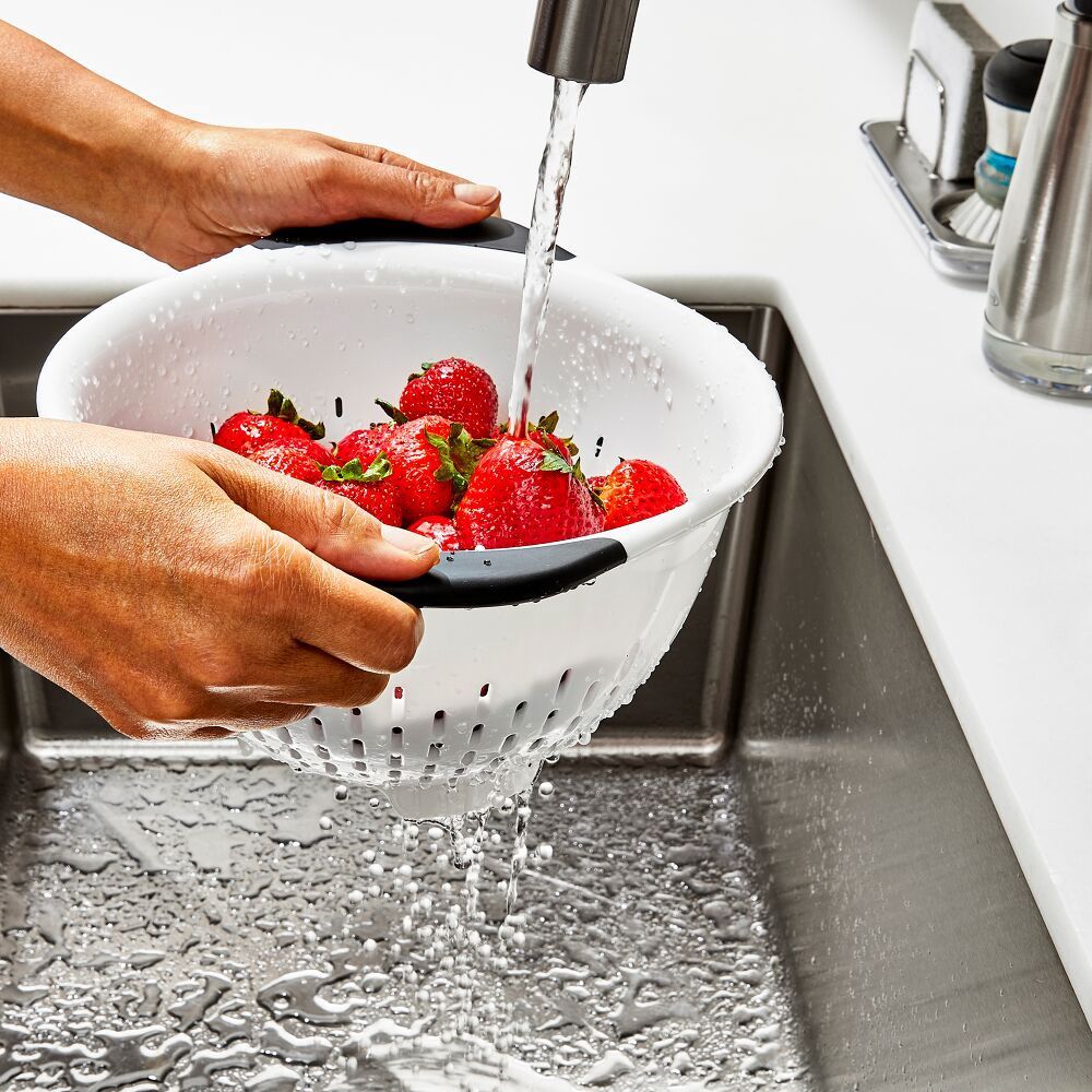 3 Qt. Plastic Colander