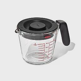 2 Cup Measuring Cup with Lid