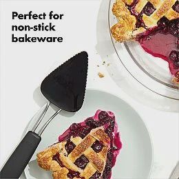 Nylon Flexible Pie Server