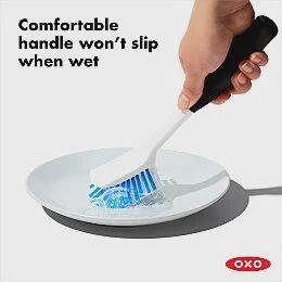 dish brush with scraper