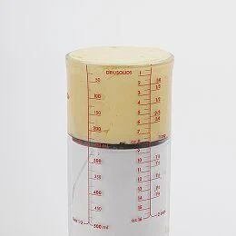 2 cup adjustable measuring cup