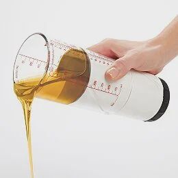 2 cup adjustable measuring cup