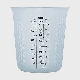 2 Cup Squeeze &amp; Pour Silicone Measuring Cup